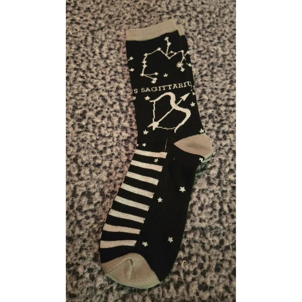 Sagittarius‎ Zodiac Crew Socks Black Grey Astrology Striped Size 9-11